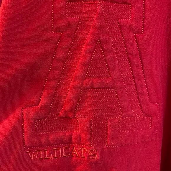 1990 vintage University of Arizona champion brand quilted A red sweatshirt. - Picture 2 of 9